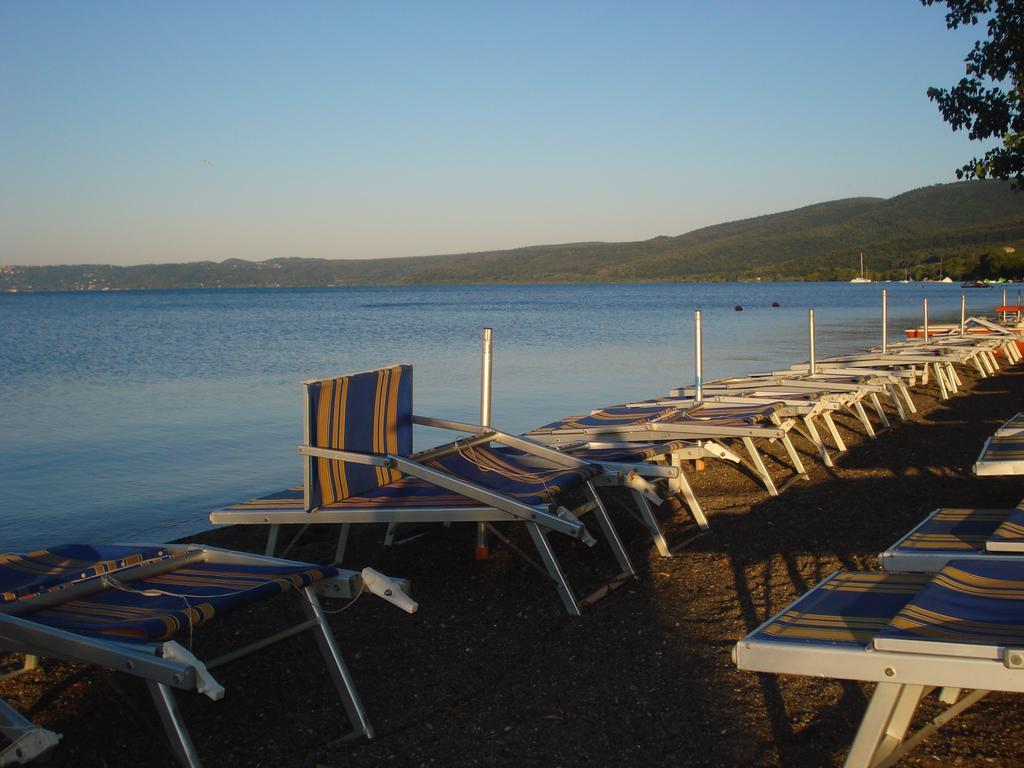 Relax In Piazzetta Casa E Appartamento Per Vacanze Trevignano Romano Eksteriør bilde